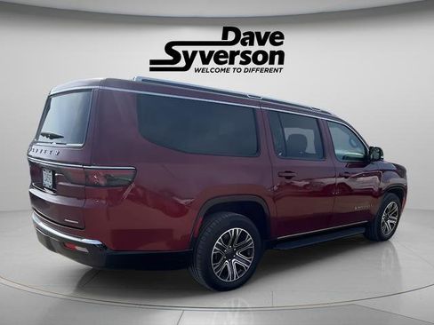 Used 2024 Jeep Wagoneer L Series II w/ Flexible Seating Group AWD/4WD image 5