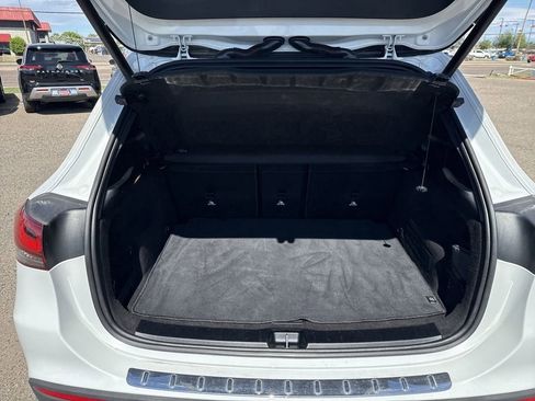 Used 2021 Mercedes-Benz GLA 250 GLA 250 w/ Premium Package image 32