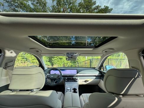 New 2026 Genesis GV80 2.5T Advanced image 3