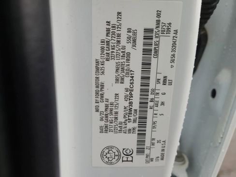 Used 2023 Ford F350 XLT w/ FX4 Off-Road Package image 29