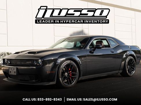 Used 2019 Dodge Challenger SRT Hellcat Redeye image 1