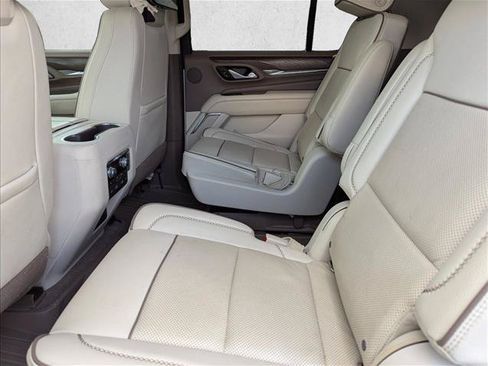 Used 2021 GMC Yukon Denali w/ Denali Premium Package AWD/4WD image 25