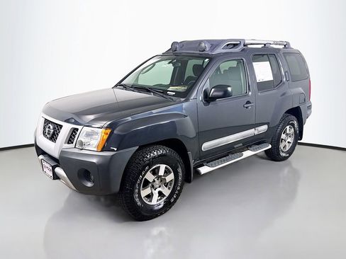 Used 2011 Nissan Xterra PRO-4X AWD/4WD image 3