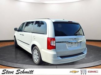 Used 2016 Chrysler Town & Country Touring w/ Driver Convenience Group FWD video 3