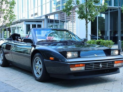 Used 1989 Ferrari Mondial T Cabriolet RWD image 90