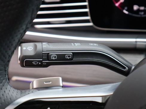 New 2026 Mercedes-Benz GLS 450 4MATIC image 37