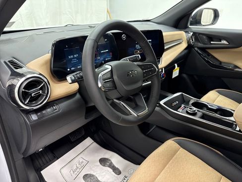 New 2026 Chevrolet Equinox ACTIV w/ LPO, Floor Liner Package image 22