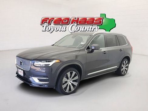 Used 2024 Volvo XC90 B5 Plus AWD/4WD image 1