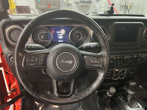 Used 2019 Jeep Wrangler Unlimited Sport S image 14