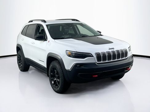 Used 2022 Jeep Cherokee Trailhawk w/ Trailer Tow Group image 3