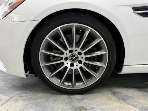 Used 2020 Mercedes-Benz SLC 300 image 20