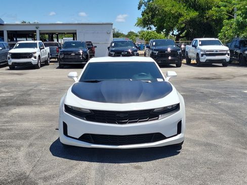 Used 2019 Chevrolet Camaro LT RWD image 9