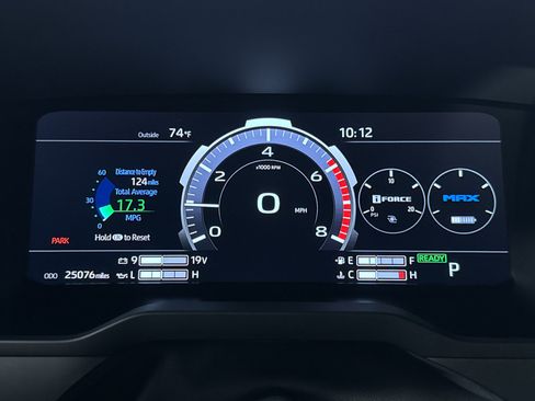 Used 2024 Toyota Sequoia Platinum image 10