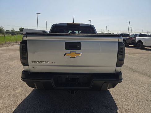 Used 2018 Chevrolet Colorado ZR2 AWD/4WD image 4