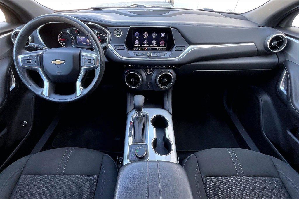 Used 2021 Chevrolet Blazer LT FWD image 14