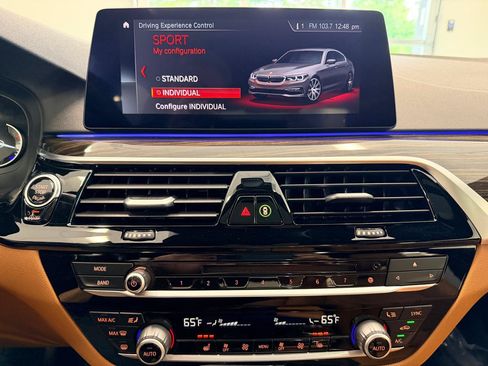 Used 2019 BMW 530i w/ Premium Package RWD image 46
