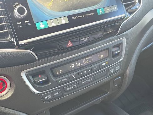 Used 2024 Honda Ridgeline TrailSport image 29