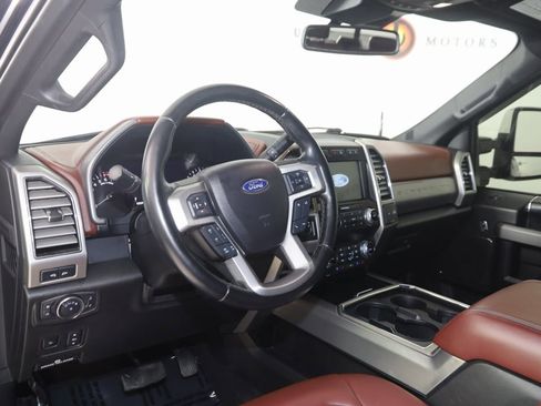 Used 2021 Ford F250 Platinum w/ Tremor Off-Road Package image 28