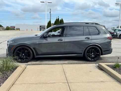 Used 2024 BMW X7 M60i w/ Executive Package AWD/4WD image 3
