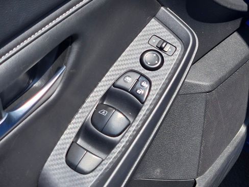 Used 2023 Nissan Sentra SV FWD image 19