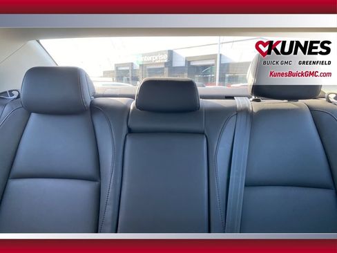 Used 2025 MAZDA MAZDA3 s image 17