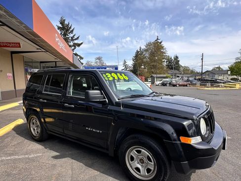 Used 2012 Jeep Patriot Sport FWD image 8