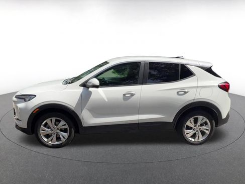 Used 2025 Buick Encore GX Preferred FWD image 7