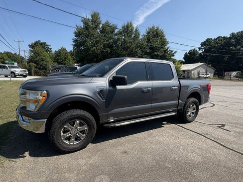 Used 2022 Ford F150 XLT w/ Equipment Group 301A Mid AWD/4WD image 2