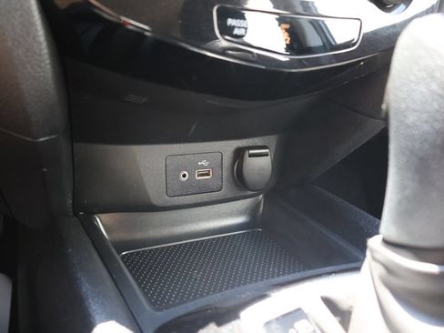 Used 2022 Nissan Rogue Sport SV AWD/4WD image 27