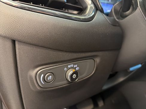 Used 2022 Chevrolet Equinox RS image 27