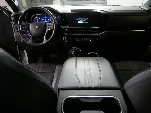 Used 2024 Chevrolet Silverado 1500 High Country w/ High Country Premium Package AWD/4WD image 25