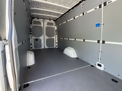 New 2026 Mercedes-Benz Sprinter 2500 image 31