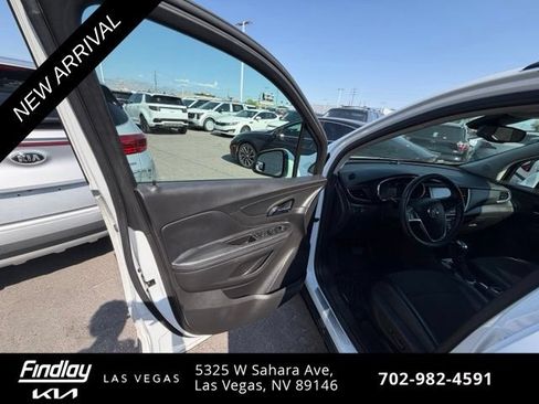 Used 2018 Buick Encore Preferred AWD/4WD image 8