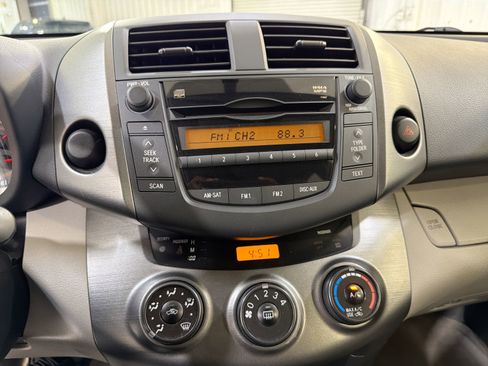 Used 2011 Toyota RAV4 2WD w/ Base L4 Extra Value Pkg image 17