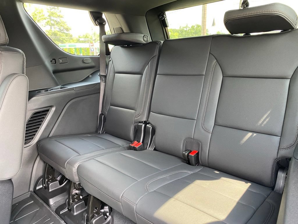 New 2026 Chevrolet Tahoe High Country AWD/4WD image 18