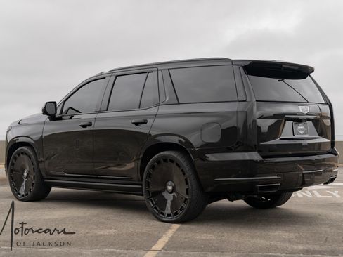 Used 2025 Cadillac Escalade Sport Platinum w/ LPO, Floor Liner Package image 7