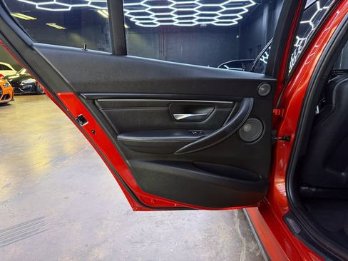 Used 2018 BMW M3 RWD image 17