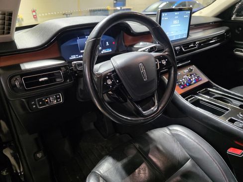 Used 2020 Lincoln Aviator Grand Touring w/ Elements Package Plus AWD/4WD image 18
