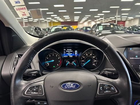 Used 2019 Ford Escape SEL image 17