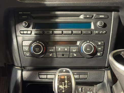 Used 2015 BMW X1 sDrive28i RWD image 16