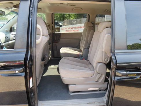 Used 2008 Kia Sedona LX FWD image 10