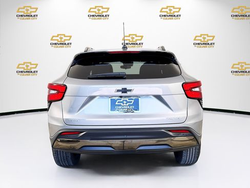 Used 2025 Chevrolet Trax ACTIV w/ Driver Confidence Package FWD image 7