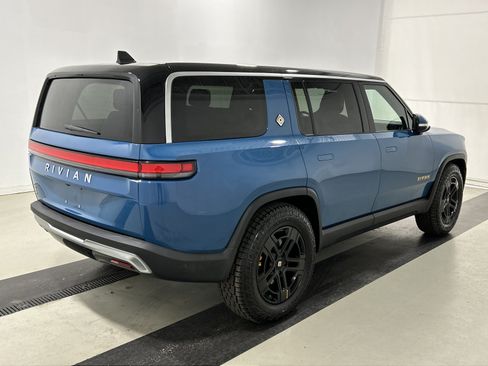 Used 2023 Rivian R1S Adventure AWD/4WD image 5