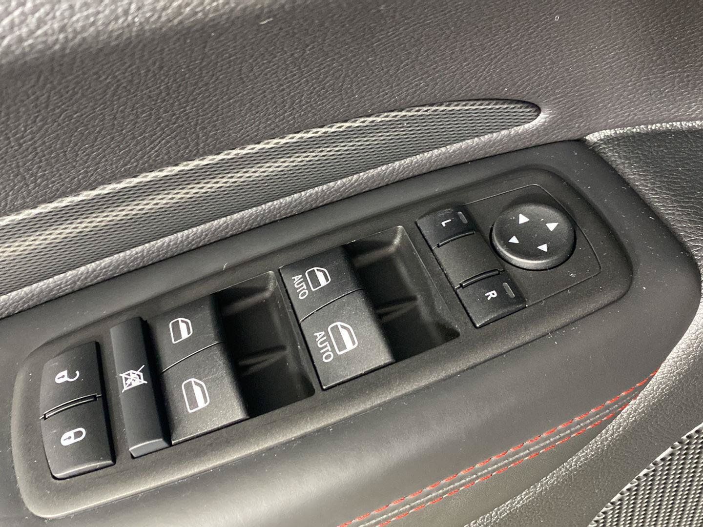Used 2025 Dodge Durango R/T AWD/4WD image 21