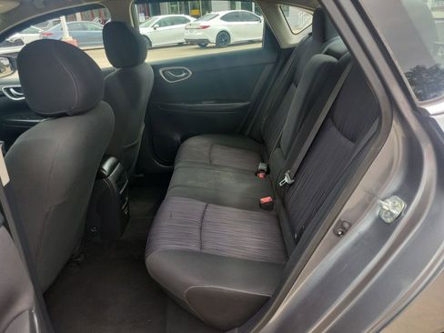 Used 2019 Nissan Sentra SV image 29