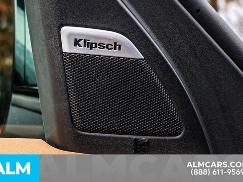 Used 2025 Nissan Armada SL w/ Captain's Chari Seat Package image 45