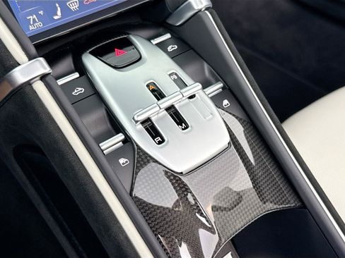 Used 2025 Ferrari Roma Spider RWD image 18
