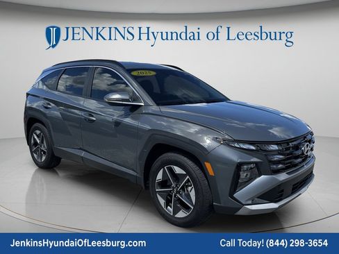 Certified 2025 Hyundai Tucson SEL FWD image 1