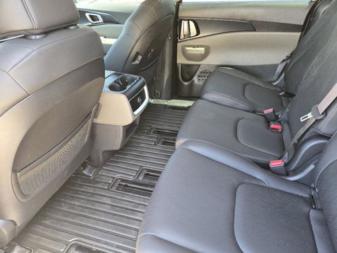 New 2026 Kia Carnival image 19