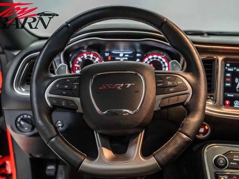 Used 2017 Dodge Challenger SRT Hellcat image 30